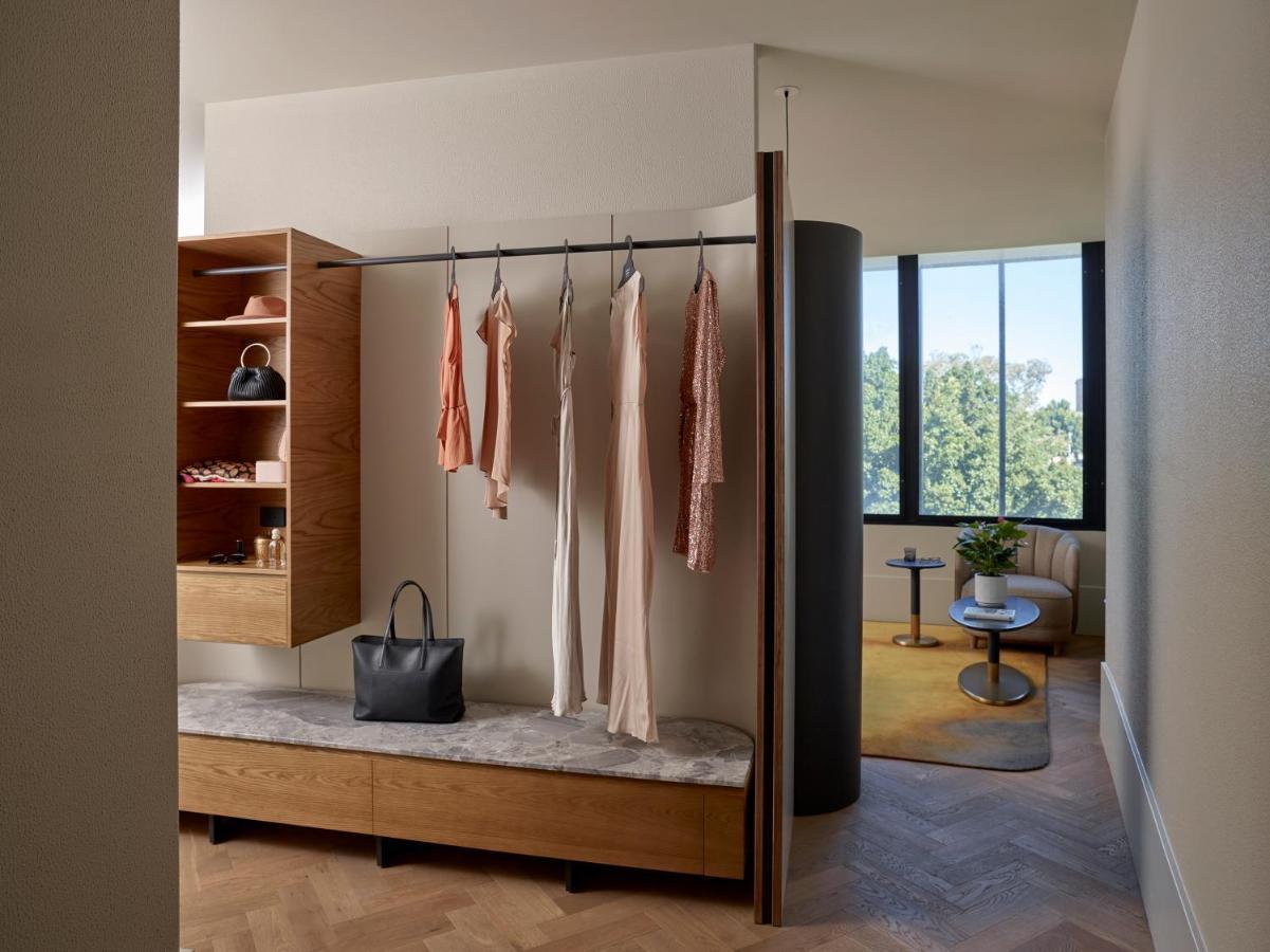 ホテル Crystalbrook Kingsley ニューカッスル エクステリア 写真 A walk-in wardrobe
